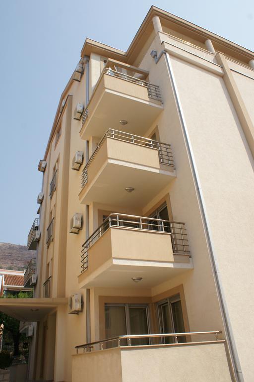 Apartments Dominus Petrovac Exterior foto